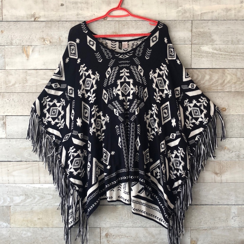H & M fringe Poncho